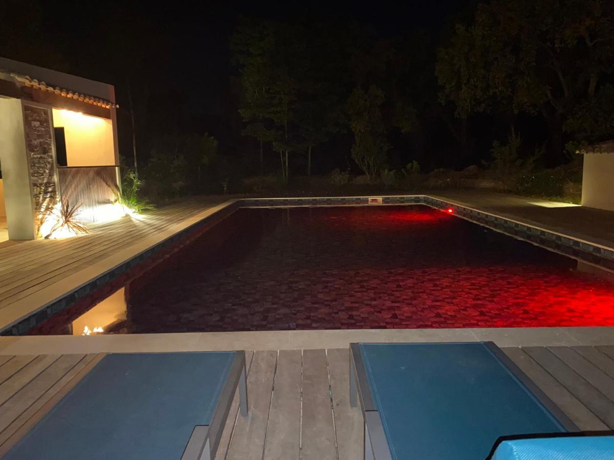 Magnifique Villa Avec Piscine Au Coeur Des Vignes Коголин Экстерьер фото